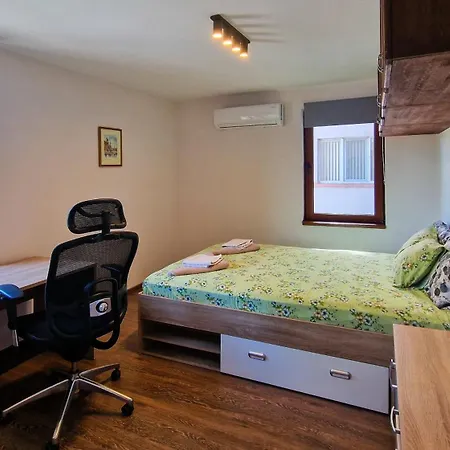 Next To Kapana - Art Apartment Plovdiv